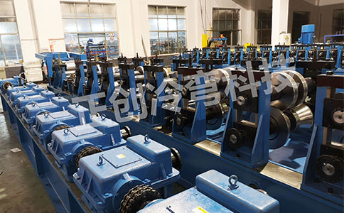 車廂板自動成型機生產的不同種類的車廂板應用方向有哪些不同